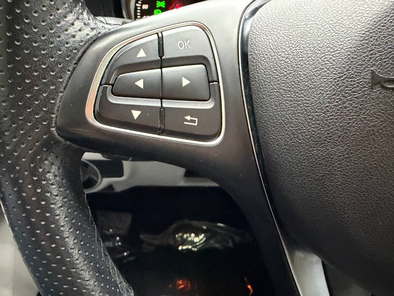Used 2019 Mercedes-Benz CLA 250 4MATIC image 23