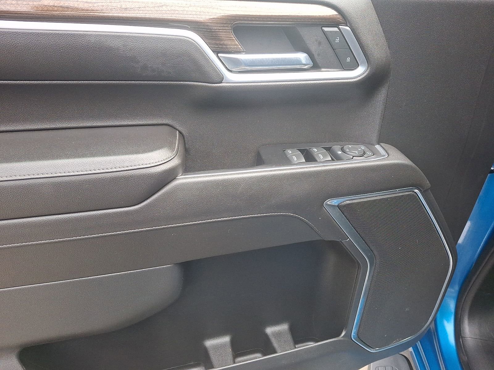 Used 2022 Chevrolet Silverado 1500 RST w/ Z71 Off-Road Package image 12