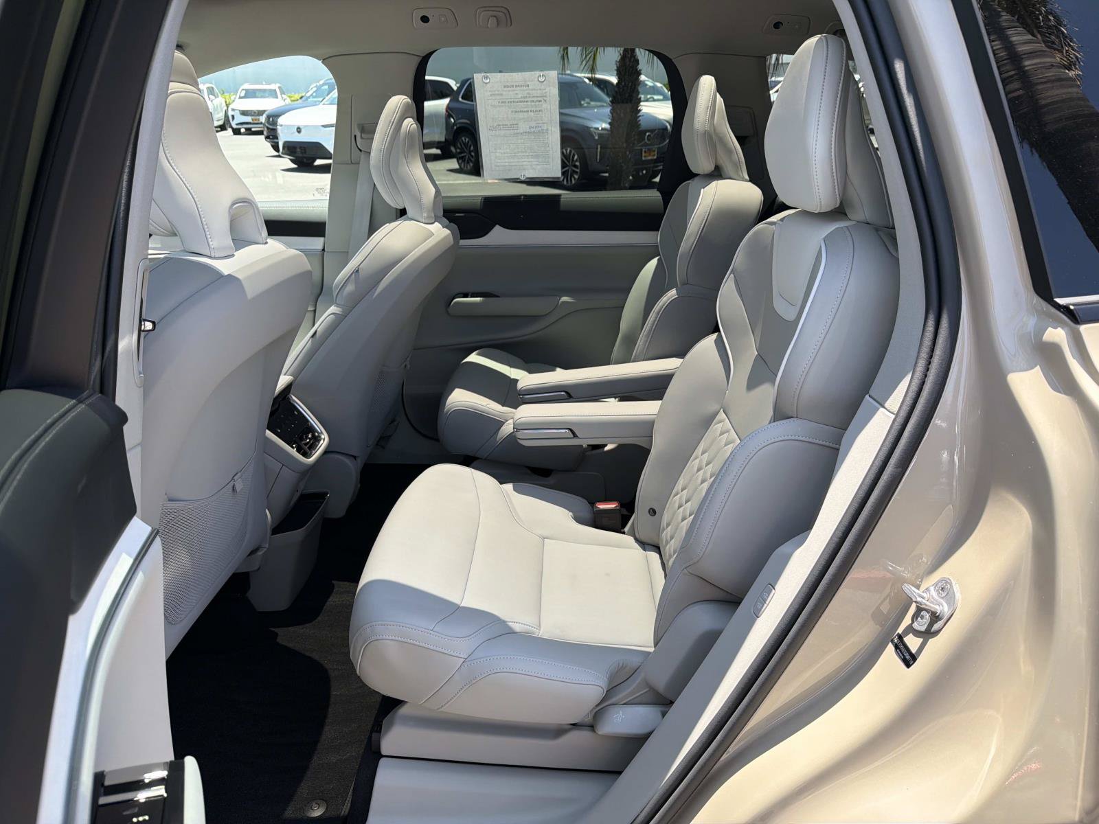 Certified 2025 Volvo EX90 Plus AWD/4WD image 21