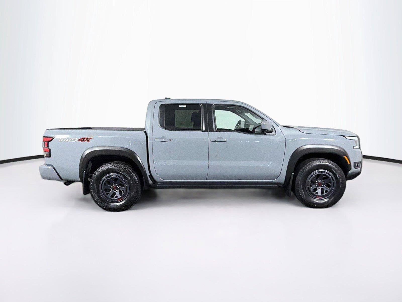 Used 2025 Nissan Frontier PRO-4X w/ Pro Convenience Package AWD/4WD image 12