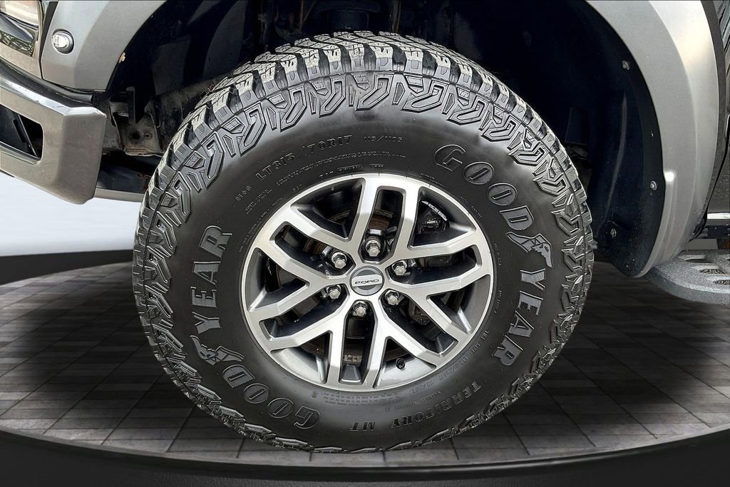 Used 2018 Ford F150 Raptor w/ Equipment Group 802A Luxury image 9