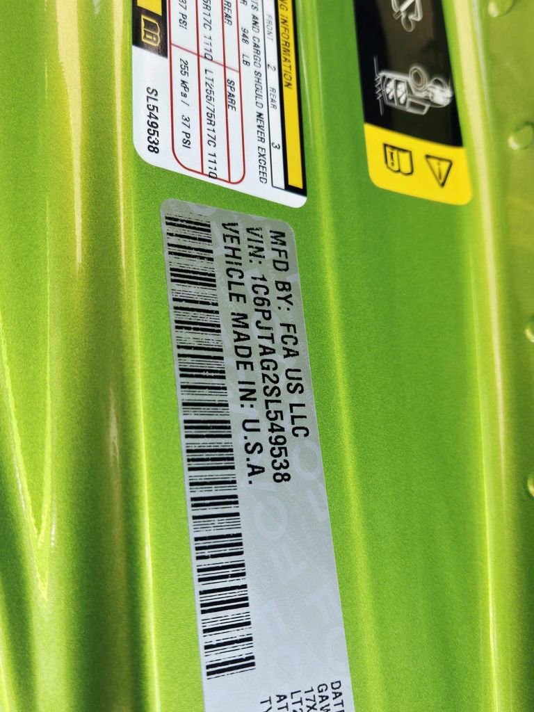 Certified 2025 Jeep Gladiator Sport image 39