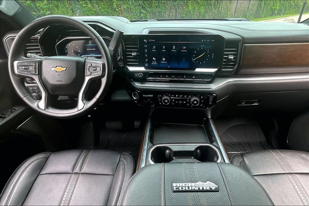 Used 2024 Chevrolet Silverado 2500 High Country w/ High Country Premium Package AWD/4WD image 20