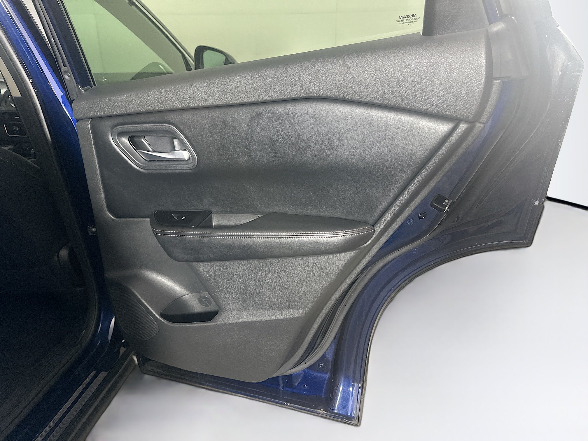 Used 2024 Nissan Rogue SV AWD/4WD image 29