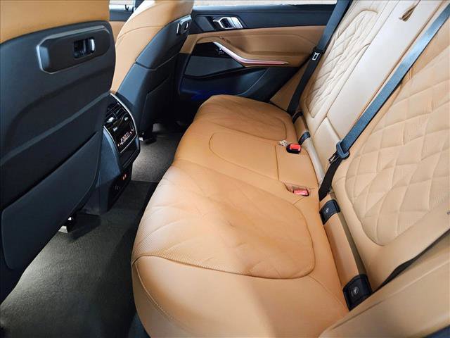 Used 2026 BMW X5 xDrive40i w/ Climate Comfort Package image 14