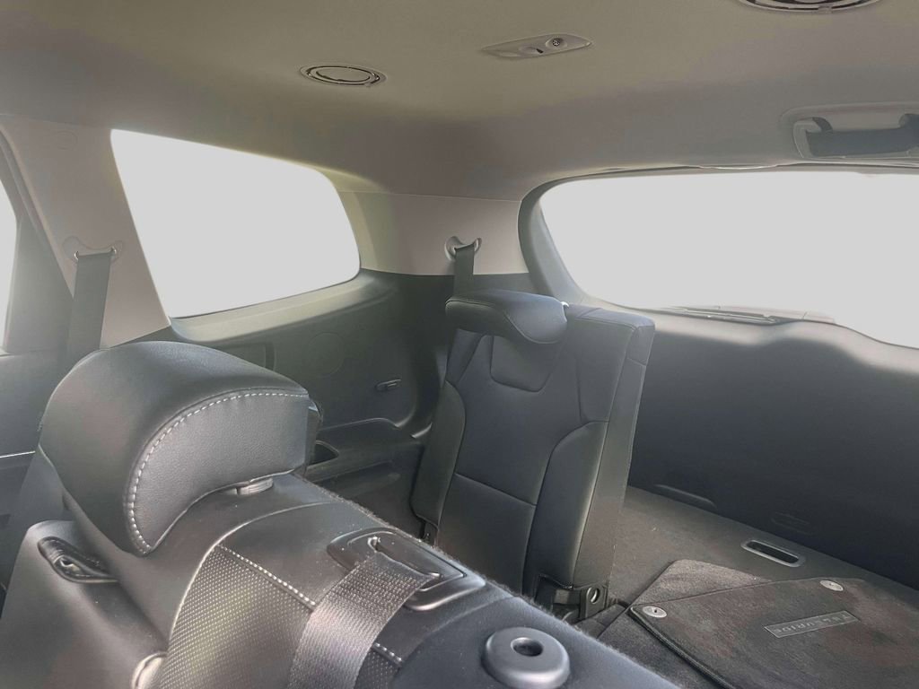 Used 2024 Kia Telluride EX image 12