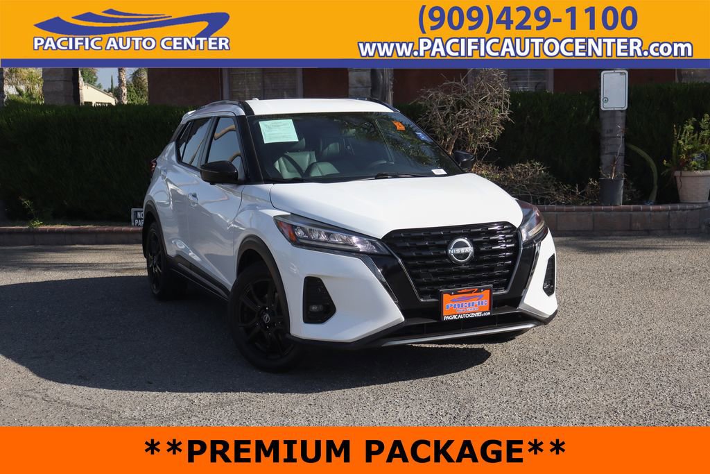 Used 2023 Nissan Kicks SR w/ SR Premium Package FWD image 1