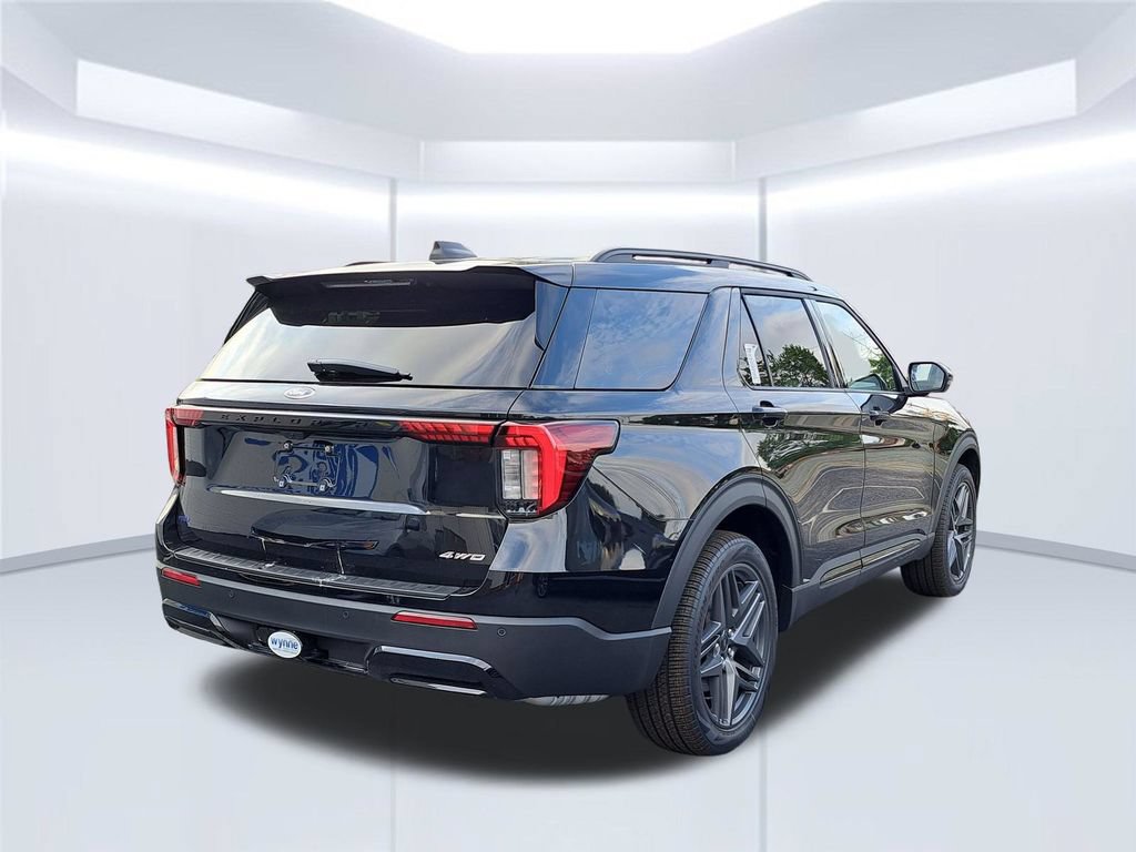 New 2026 Ford Explorer ST-Line w/ ST-Line Street Pack AWD/4WD image 8