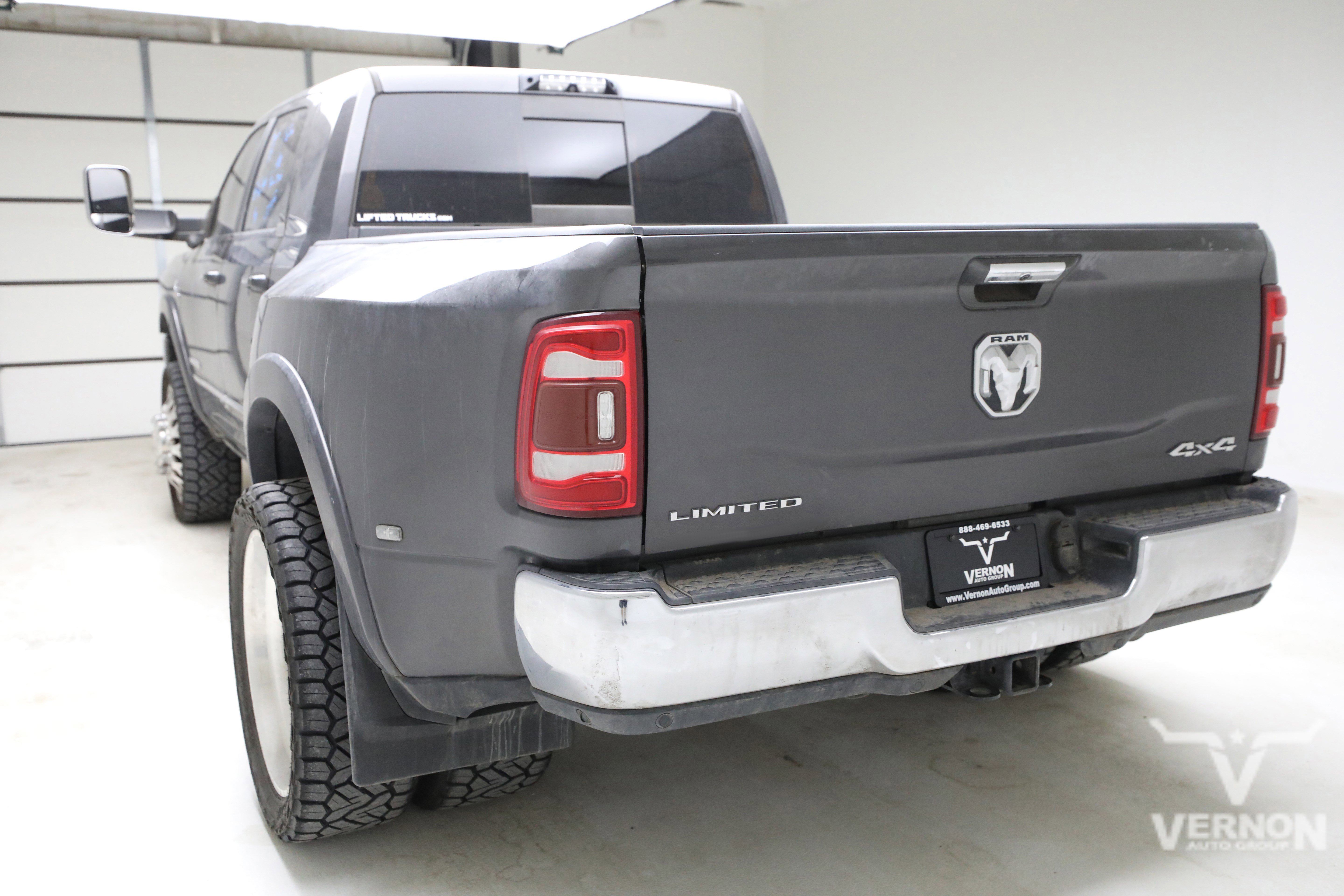 Used 2019 RAM 3500 Limited image 2