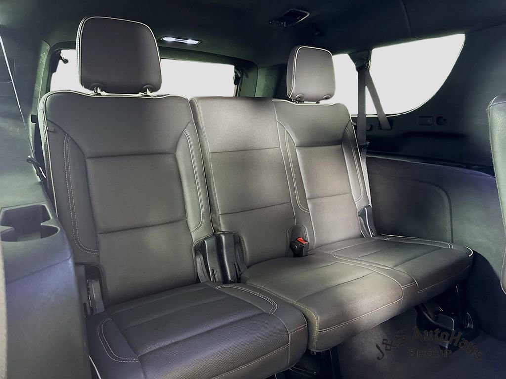 Used 2023 Chevrolet Suburban Premier AWD/4WD image 33
