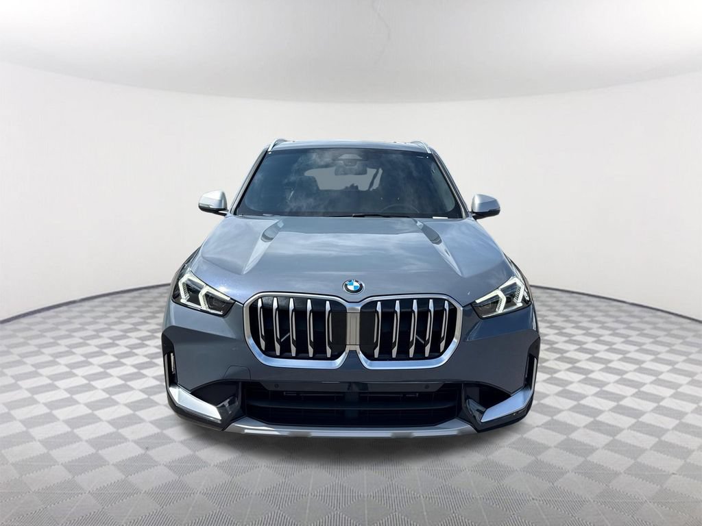 Used 2023 BMW X1 xDrive28i AWD/4WD image 2