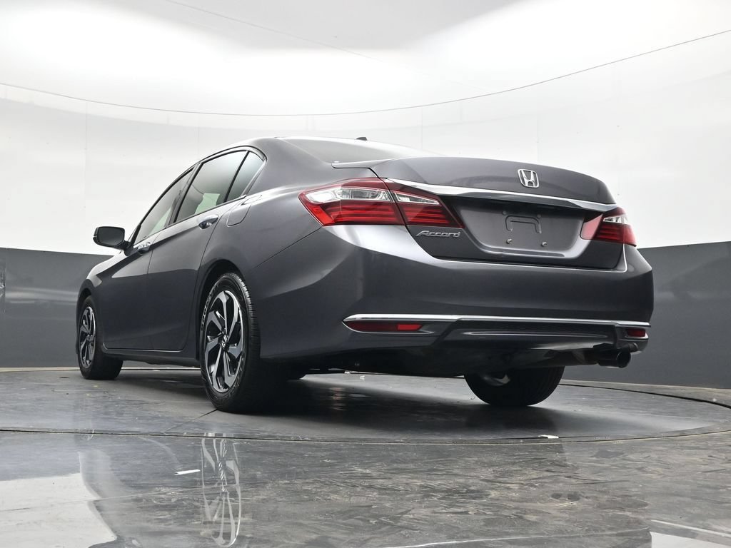 Used 2017 Honda Accord EX image 35