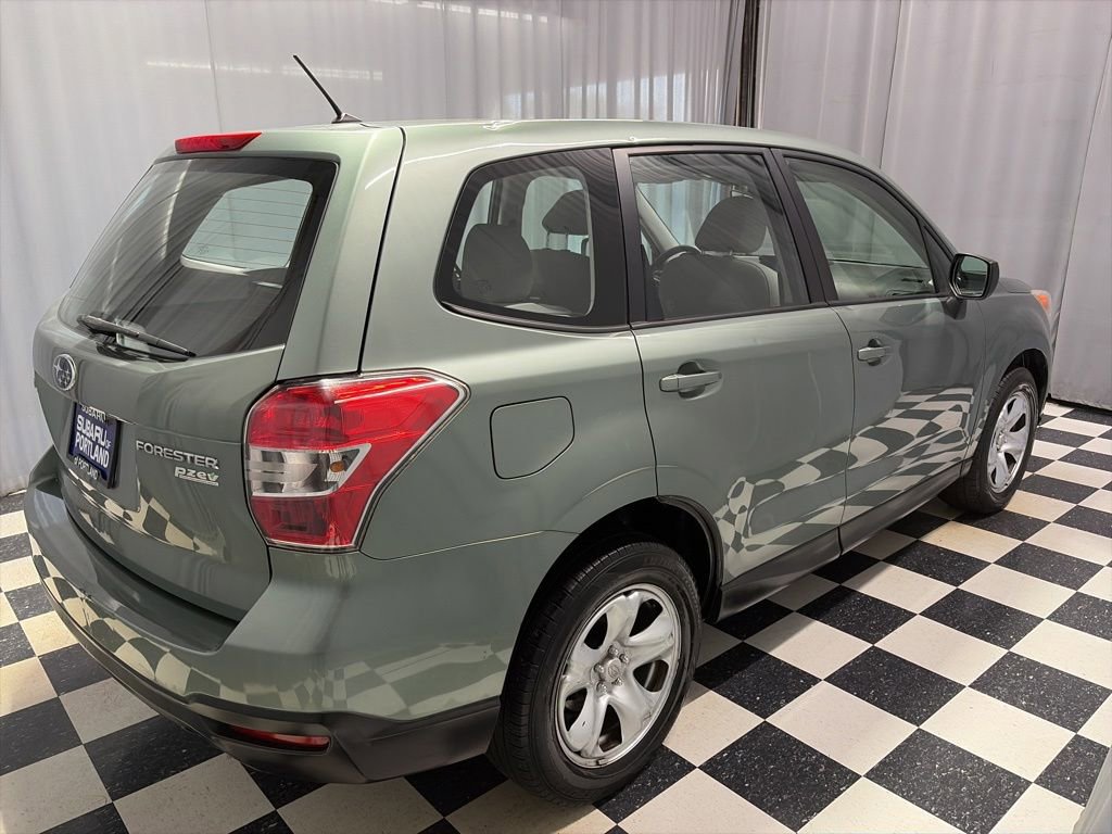 Used 2015 Subaru Forester 2.5i AWD/4WD image 4