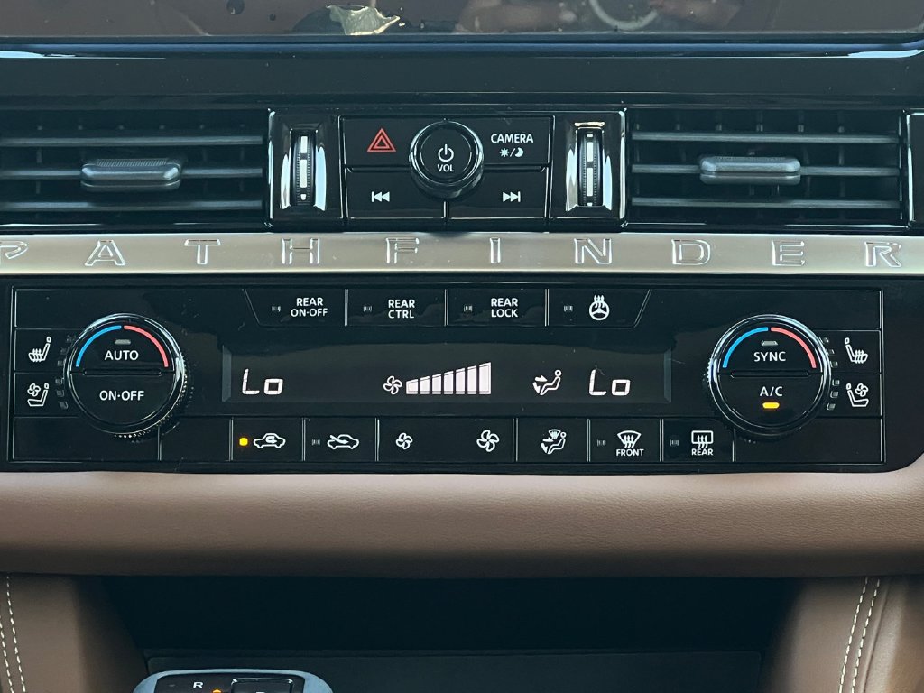 New 2026 Nissan Pathfinder Platinum FWD image 5