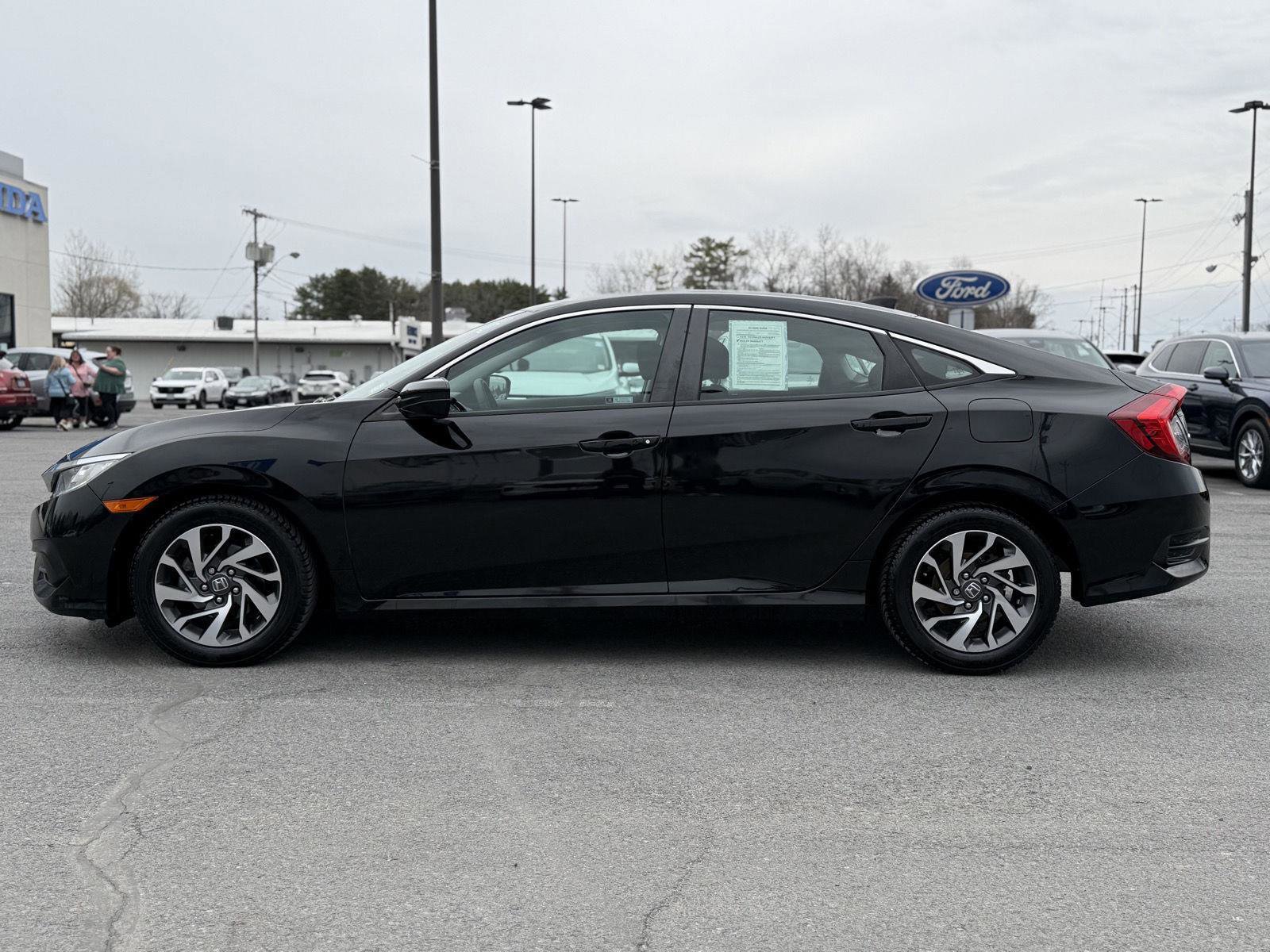 Used 2018 Honda Civic EX image 8