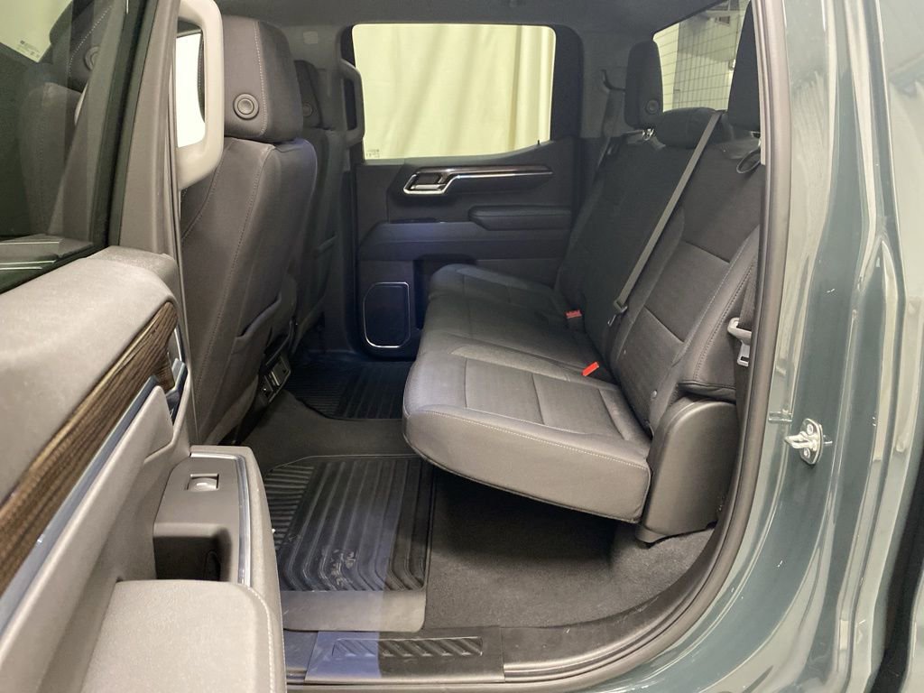 Used 2025 Chevrolet Silverado 1500 LT image 16