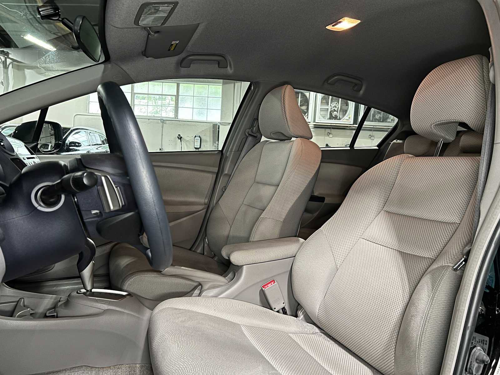 Used 2010 Honda Insight EX image 23