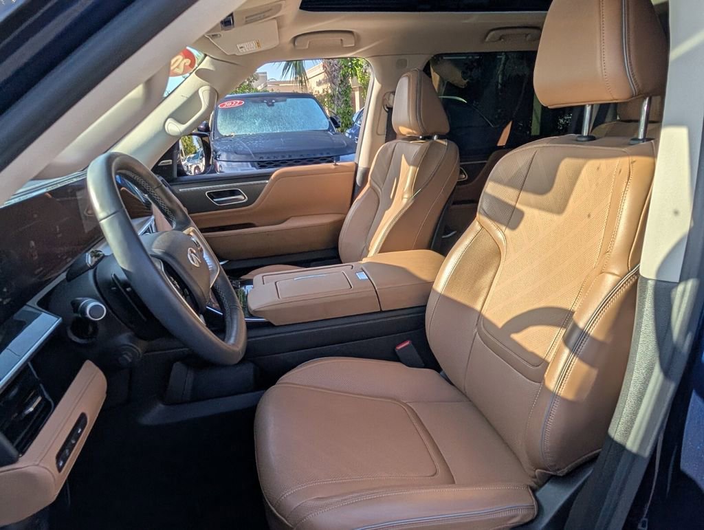 Used 2025 INFINITI QX80 Luxe image 10