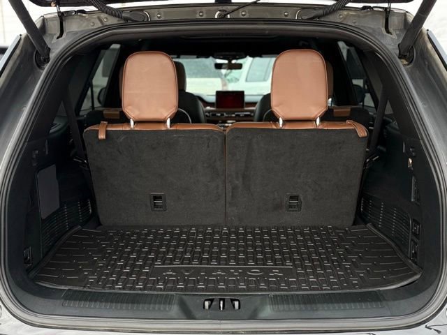 Used 2023 Lincoln Aviator Reserve w/ Jet Package image 25