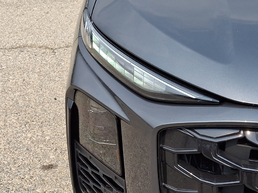 New 2026 Audi Q3 quattro 2.0T AWD/4WD image 6