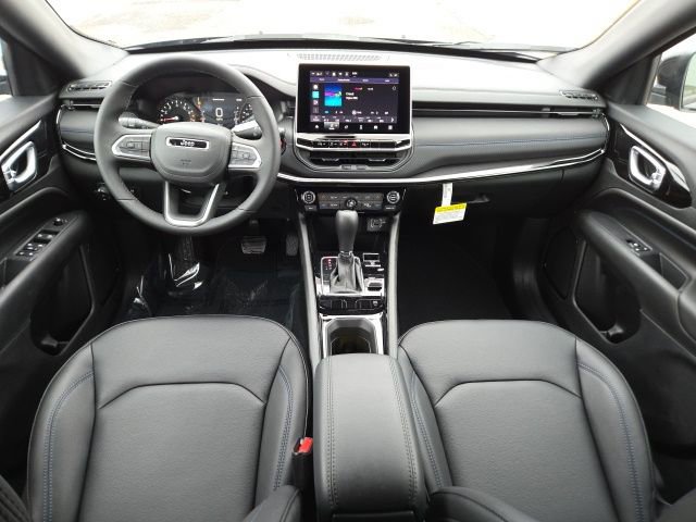 New 2026 Jeep Compass Limited image 9