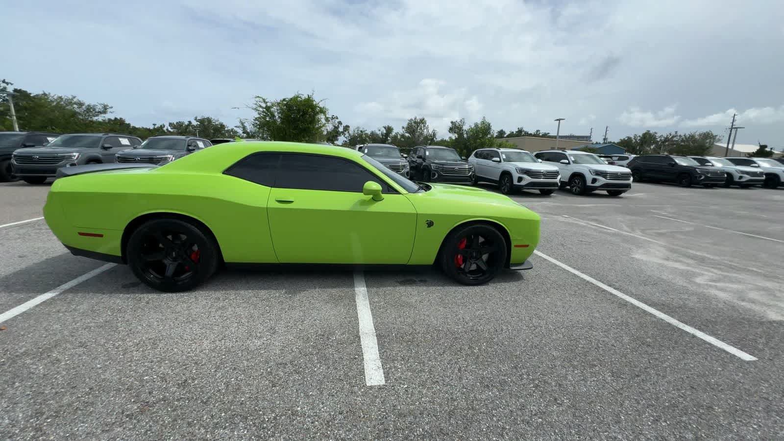 Used 2023 Dodge Challenger SRT Hellcat w/ Driver Convenience Group RWD image 9