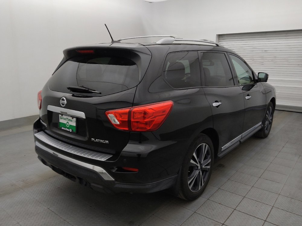Used 2018 Nissan Pathfinder Platinum image 9