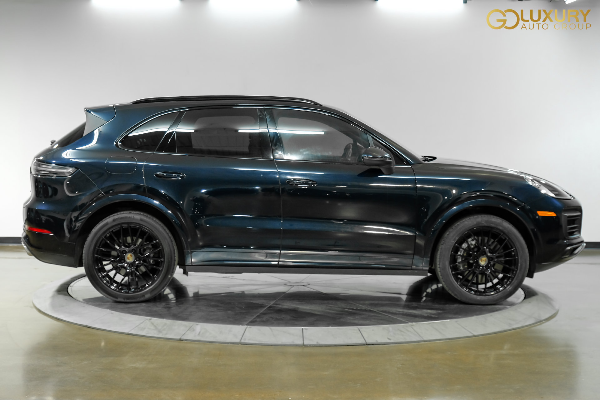 Used 2023 Porsche Cayenne AWD/4WD image 9
