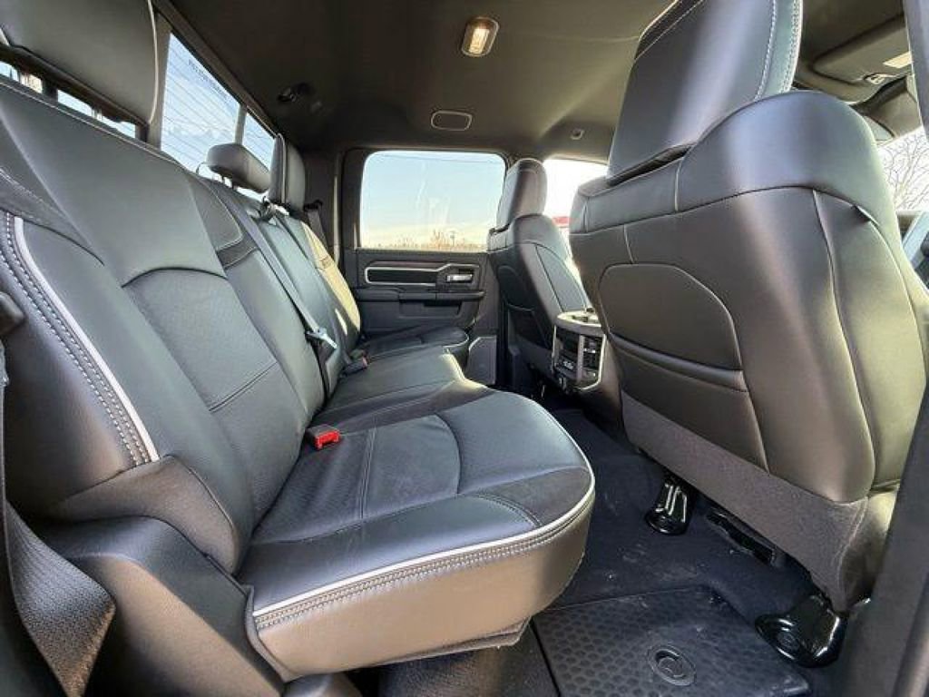New 2026 RAM 3500 Laramie AWD/4WD image 23