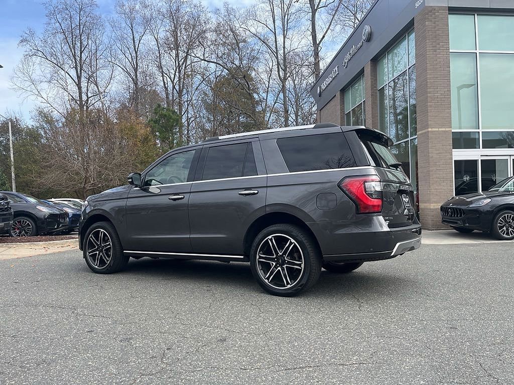 Used 2021 Ford Expedition Limited image 4