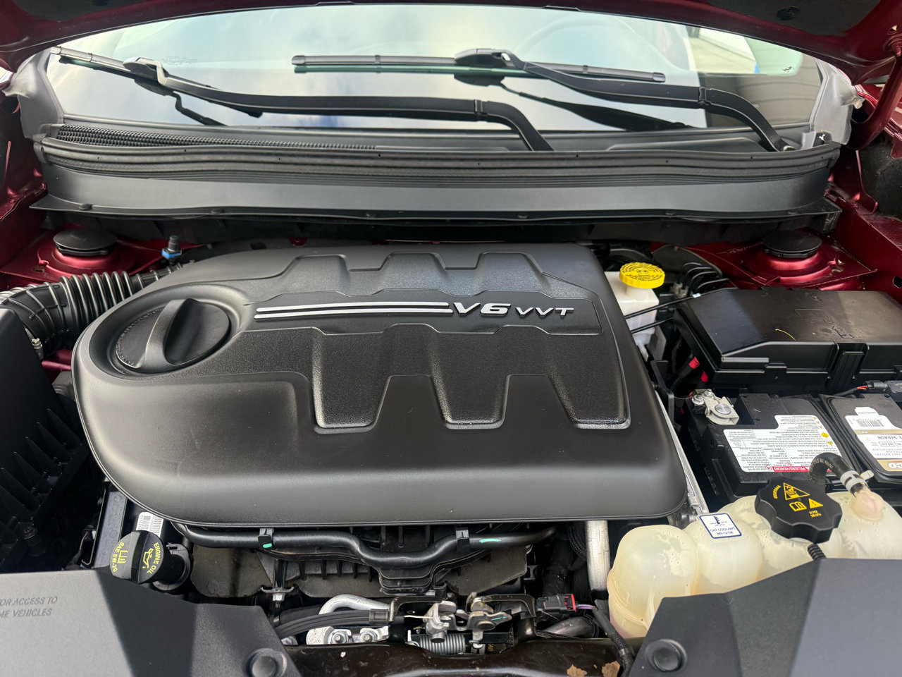 Used 2019 Jeep Cherokee Trailhawk image 8