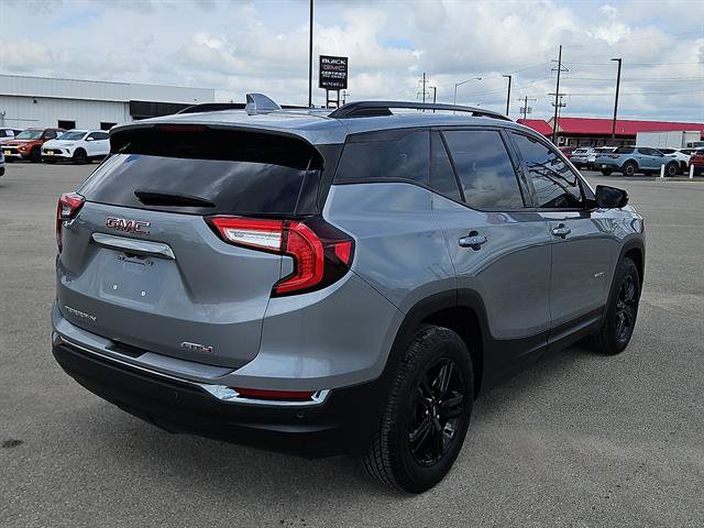Used 2024 GMC Terrain AT4 w/ Tech Package AWD/4WD image 5