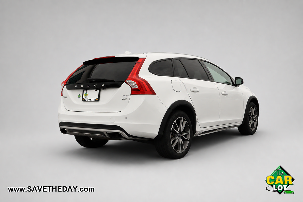 Used 2018 Volvo V60 T5 Cross Country w/ Convenience Package AWD/4WD image 8
