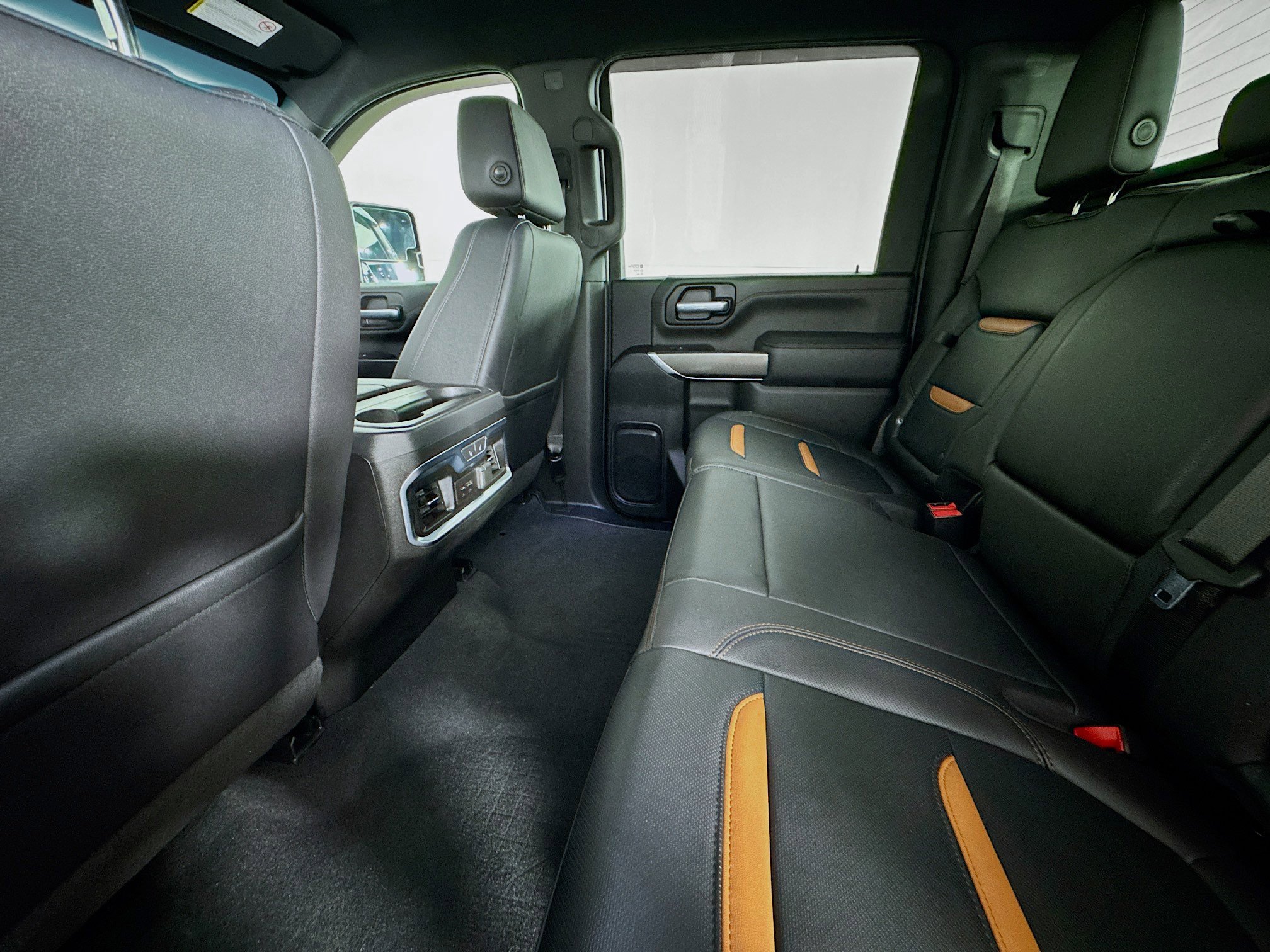 Used 2021 GMC Sierra 2500 AT4 w/ AT4 Preferred Package image 23