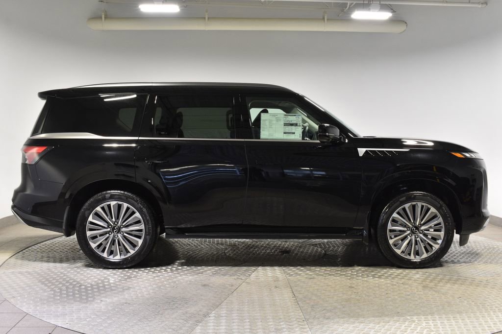 New 2026 INFINITI QX80 Luxe w/ Cargo Package image 7