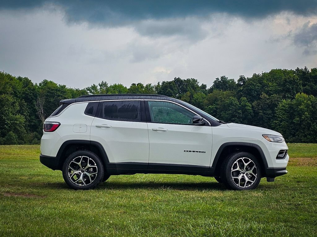 New 2026 Jeep Compass Limited AWD/4WD image 2