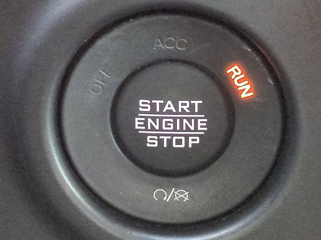 Used 2021 Jeep Wrangler Unlimited Rubicon w/ Dual Top Group image 28