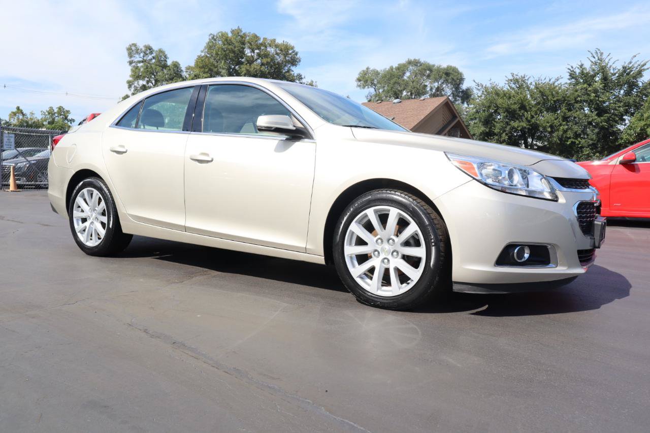 Used 2015 Chevrolet Malibu LT FWD image 7