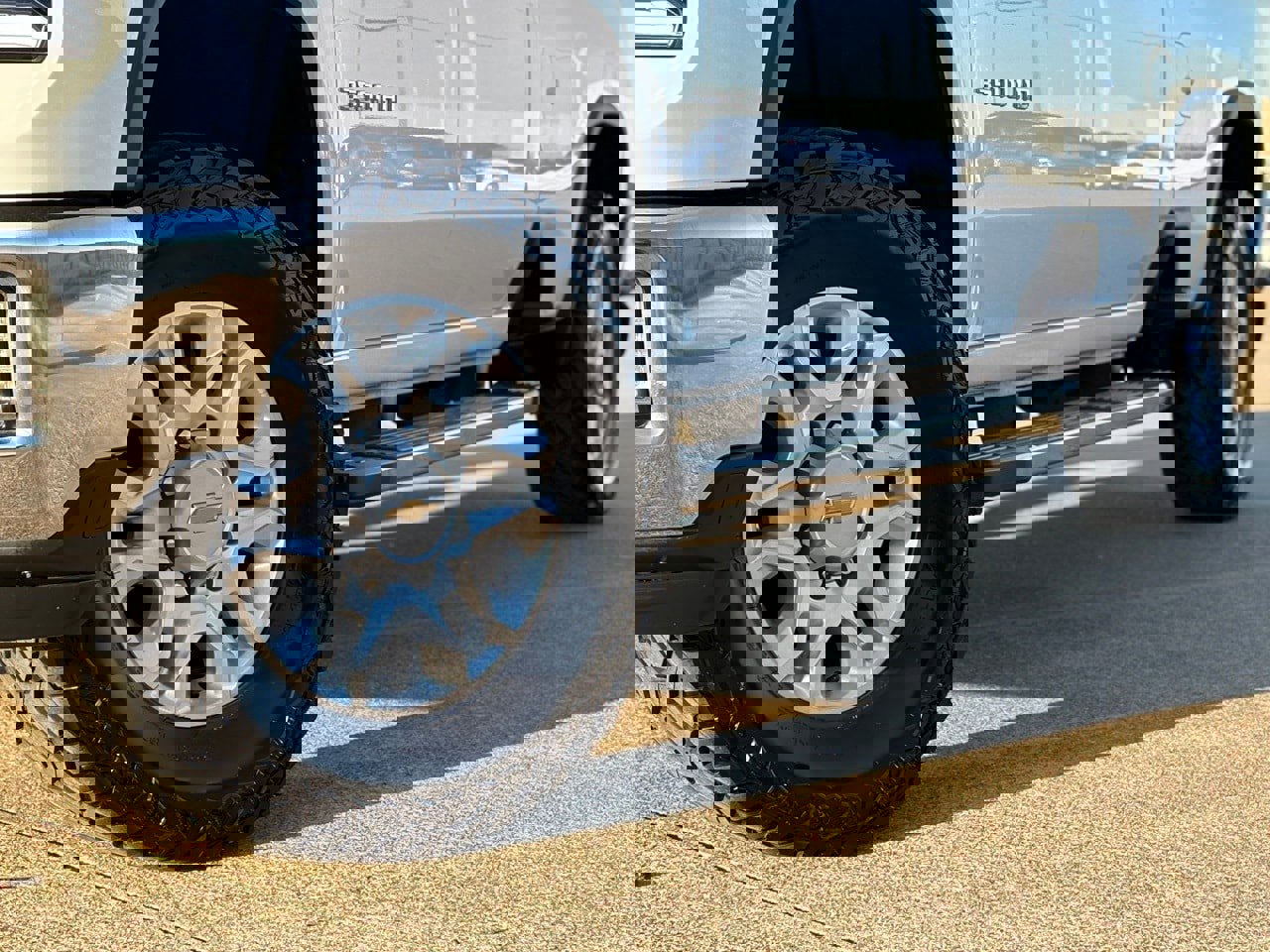 Used 2024 Chevrolet Silverado 3500 LTZ w/ LTZ Plus Package image 16