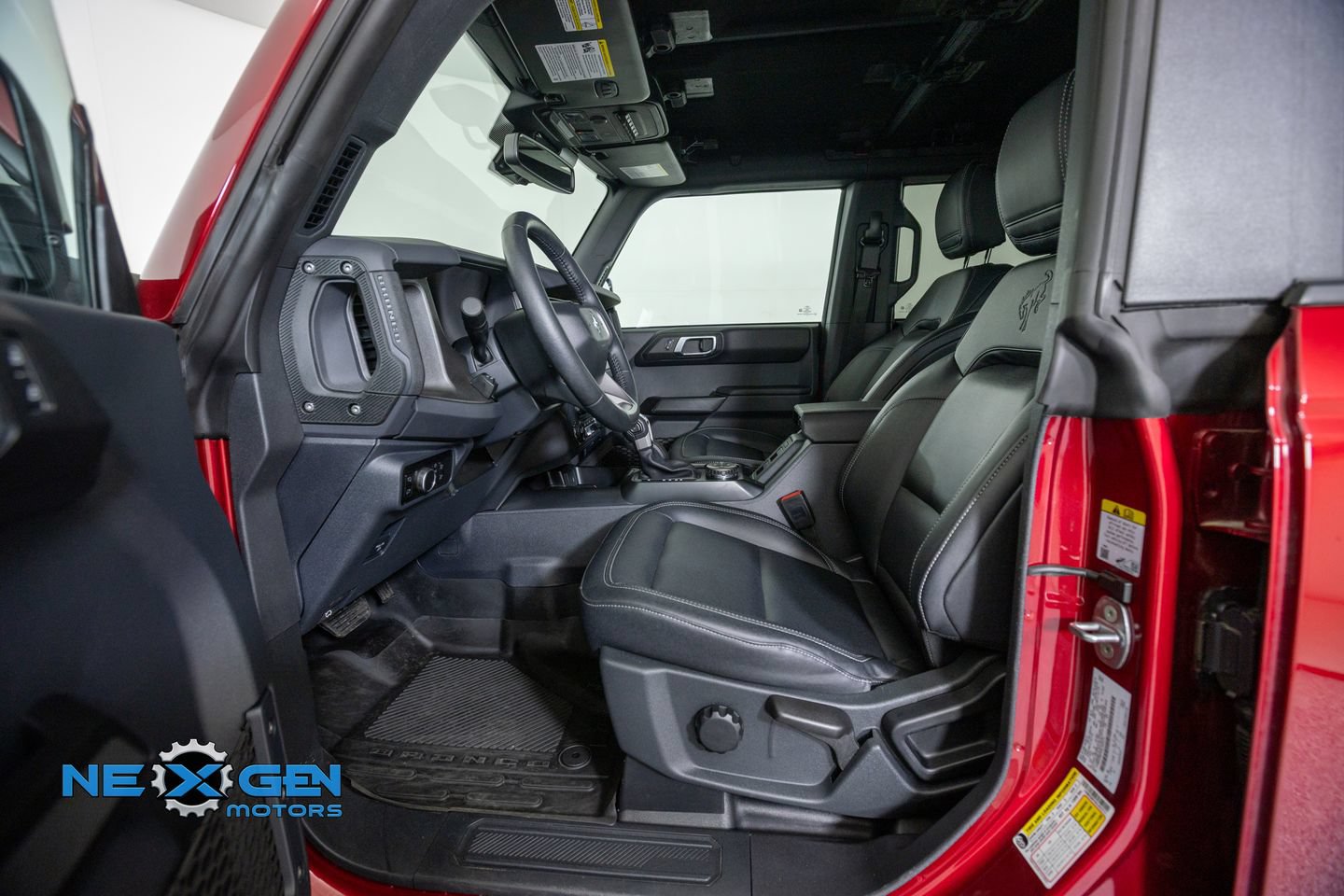 Used 2025 Ford Bronco Badlands AWD/4WD image 11