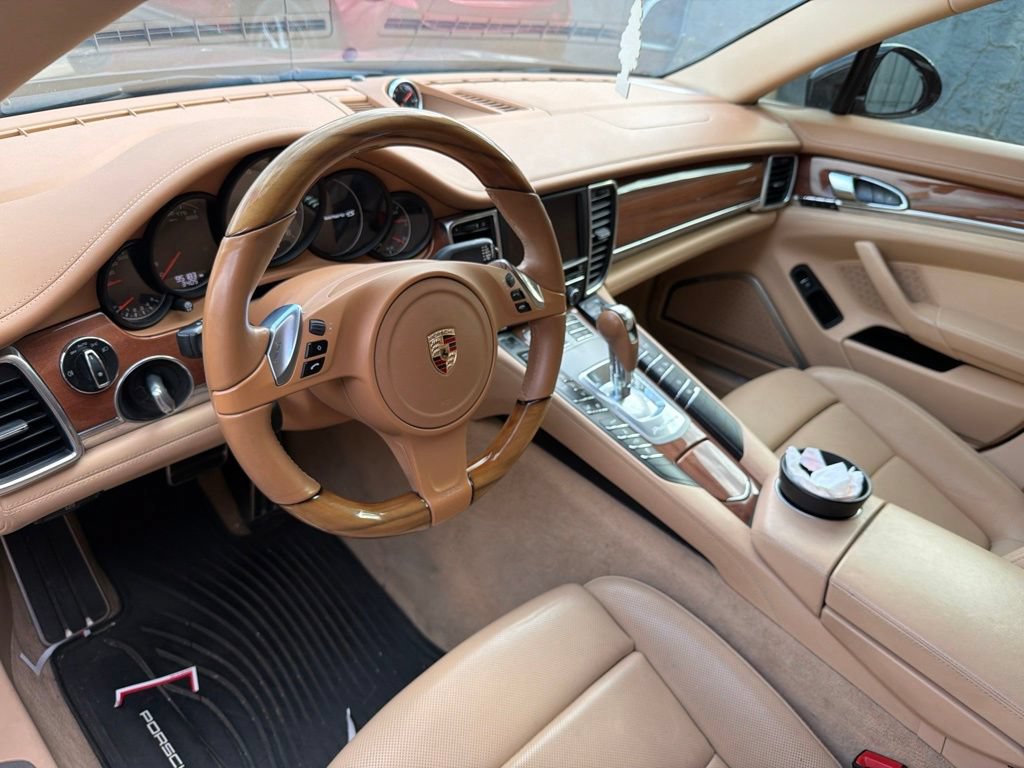 Used 2014 Porsche Panamera 4S AWD/4WD image 9