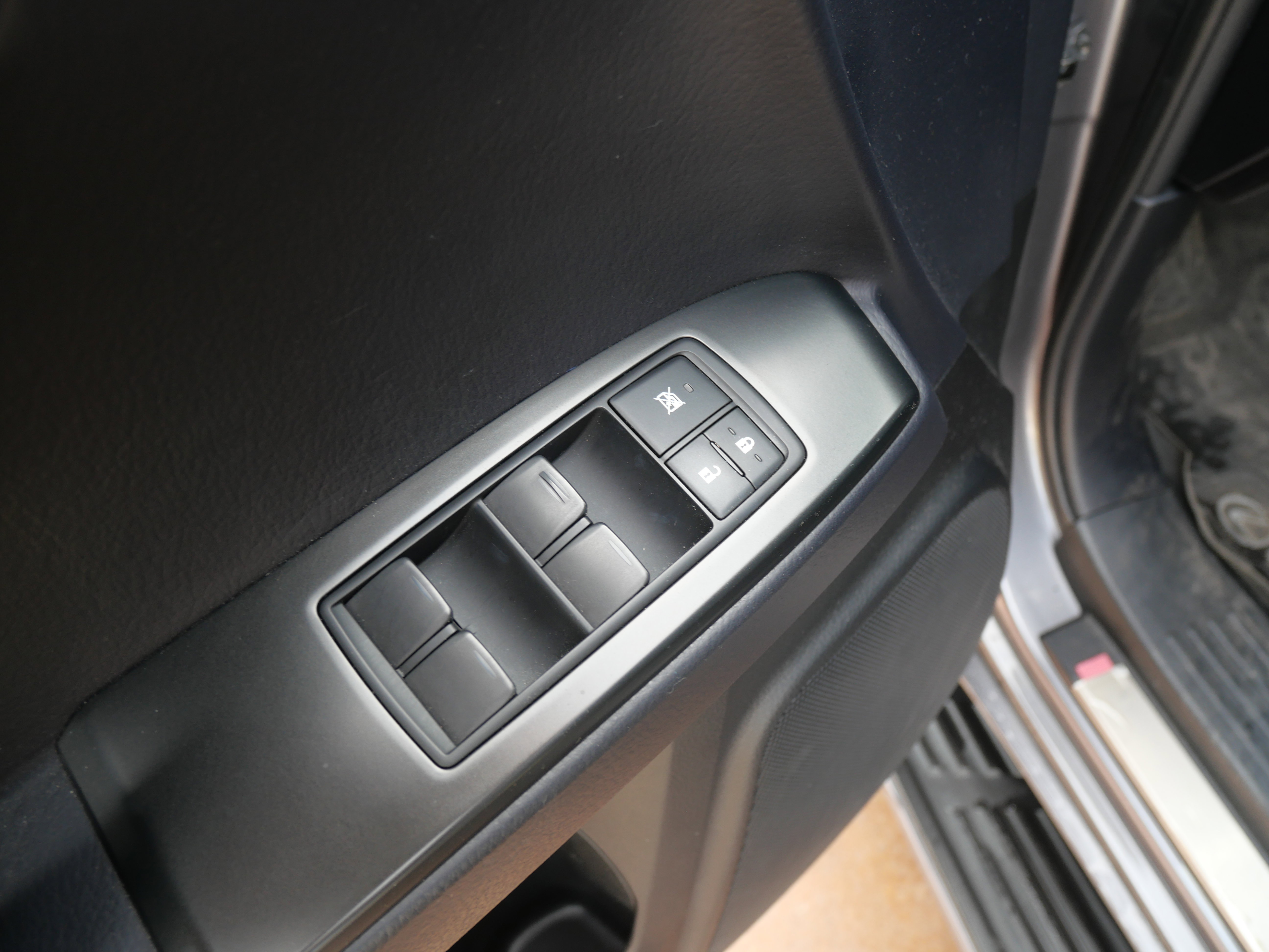 Used 2022 Lexus GX 460 Premium w/ Premium Package image 7