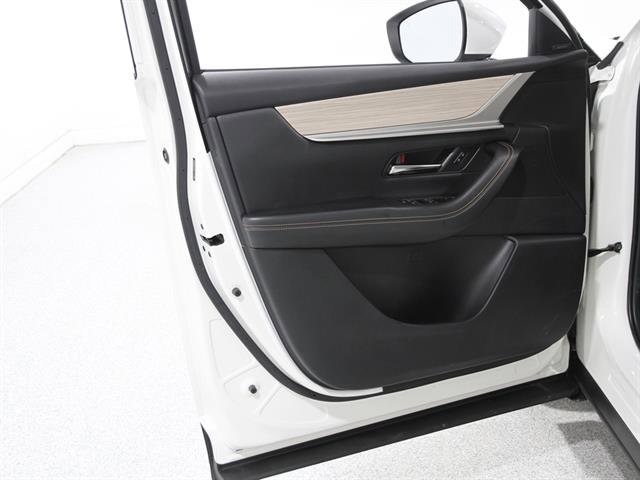 Certified 2024 MAZDA CX-90 Plug-In Hybrid w/ Premium Pkg image 4