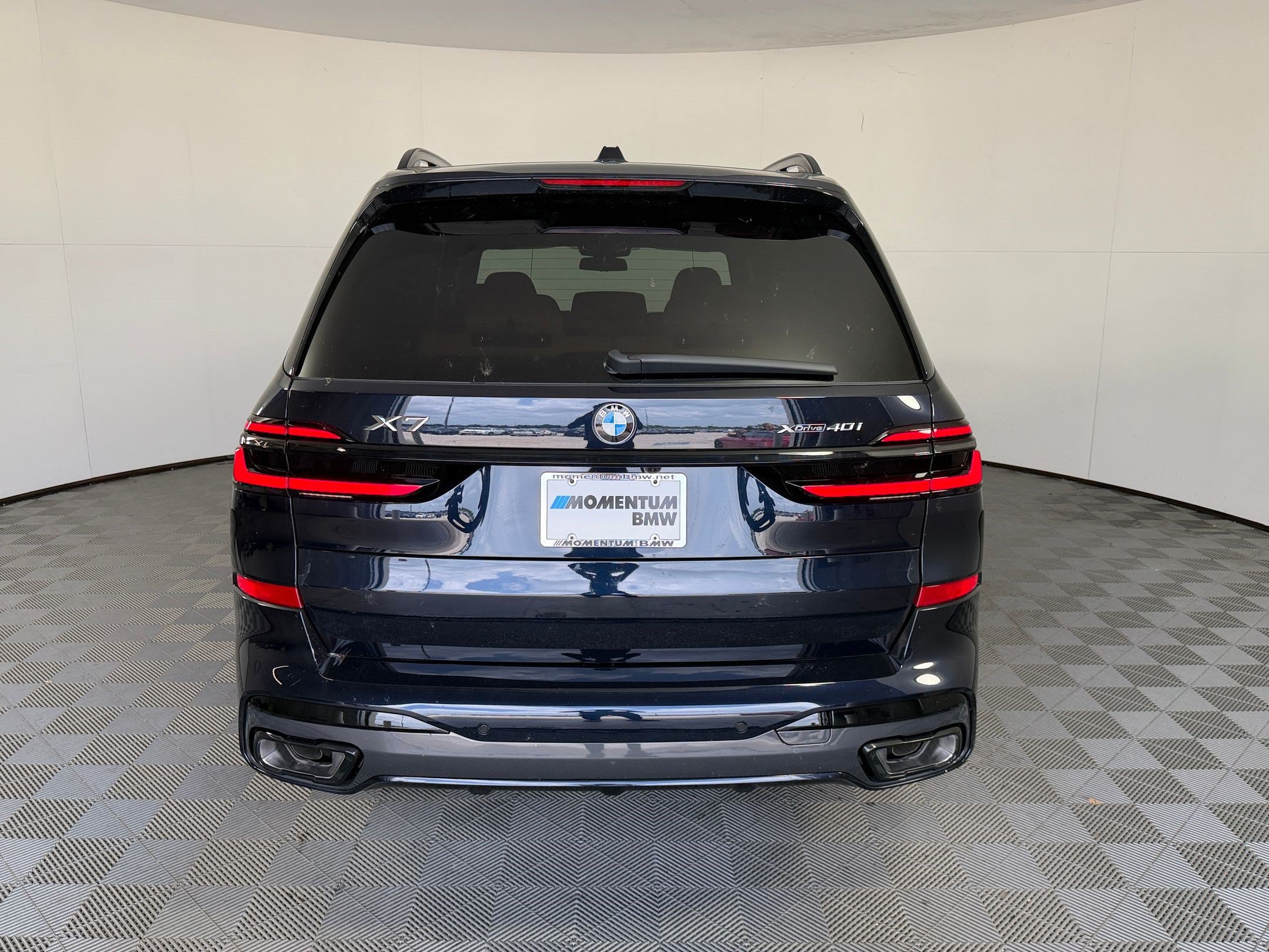 New 2027 BMW X7 xDrive40i w/ Executive Package AWD/4WD image 10