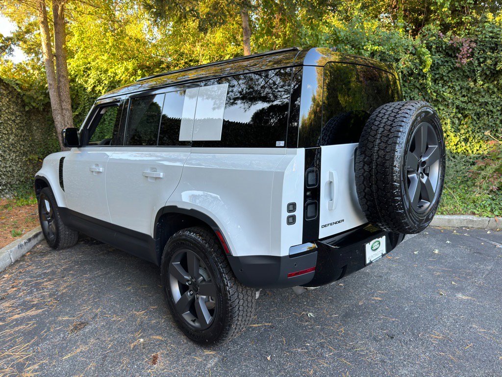New 2026 Land Rover Defender 110 S image 5
