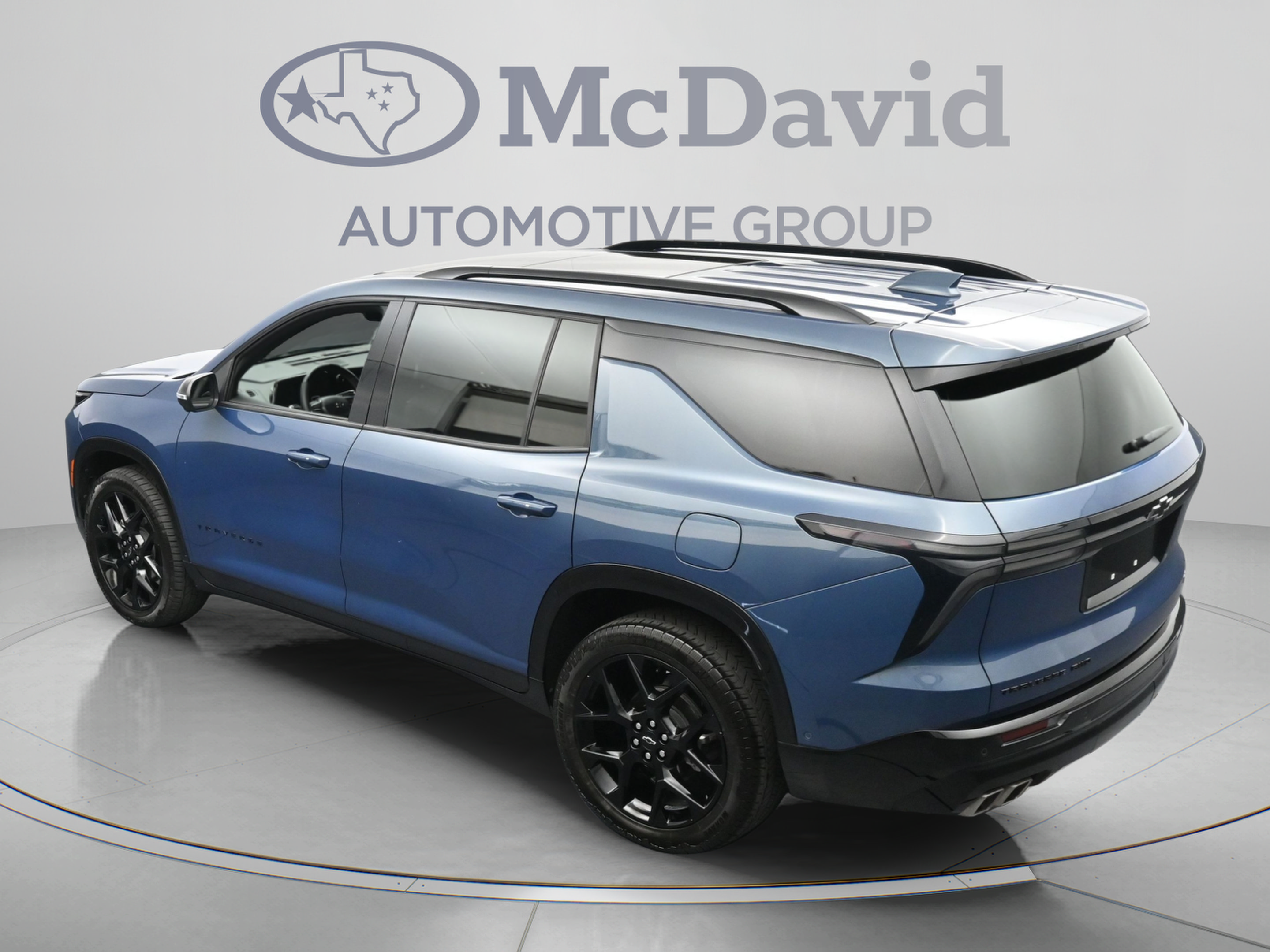 Used 2025 Chevrolet Traverse RS w/ LPO, Cargo Package AWD/4WD image 38