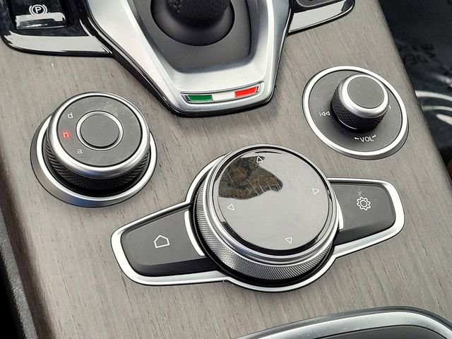 Used 2022 Alfa Romeo Stelvio Ti w/ Active Assist Plus Package image 13