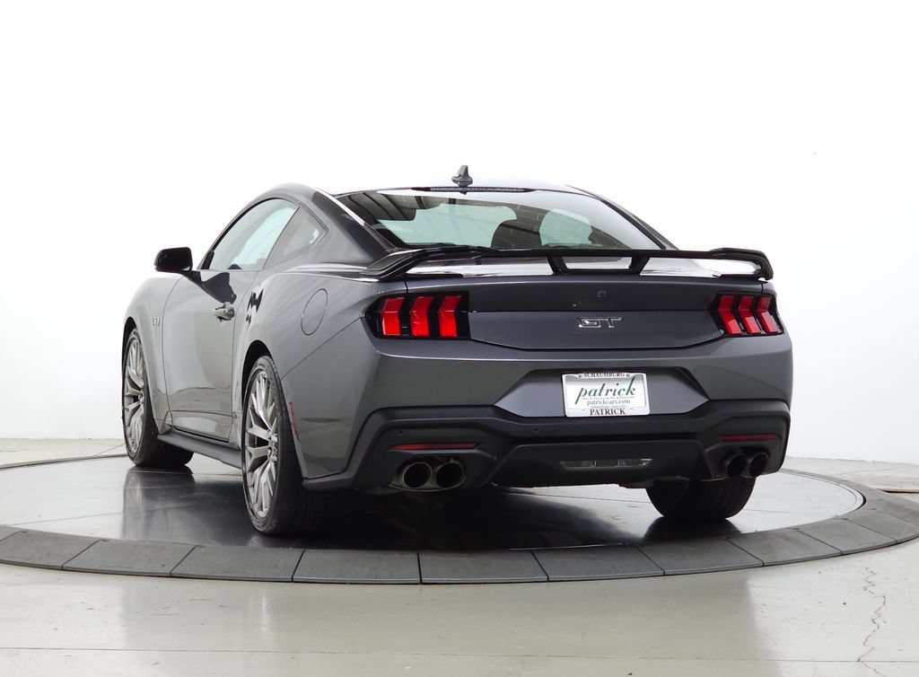 Used 2025 Ford Mustang GT Premium RWD image 6