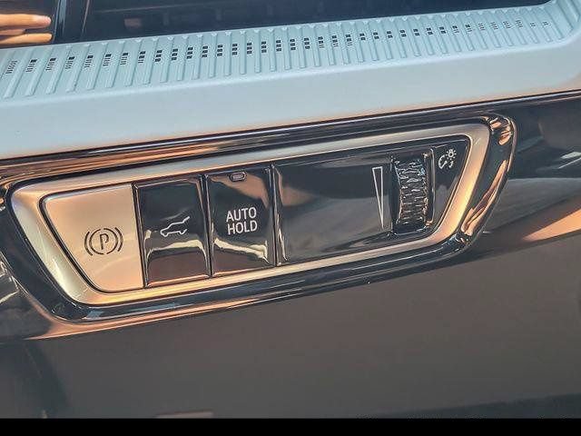 New 2026 Cadillac Optiq Luxury 1 w/ LPO, Floor Liner Package AWD/4WD image 20
