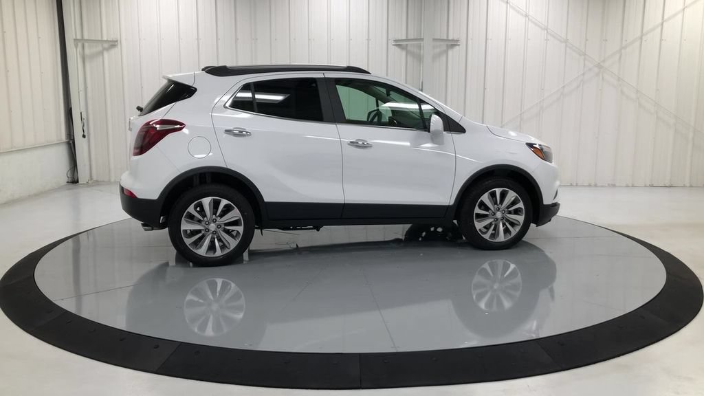 Used 2020 Buick Encore Preferred FWD image 9